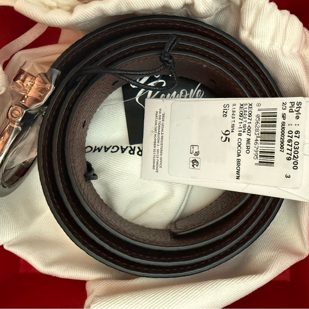 Reversible Ferragamo belt with pebbled leather
